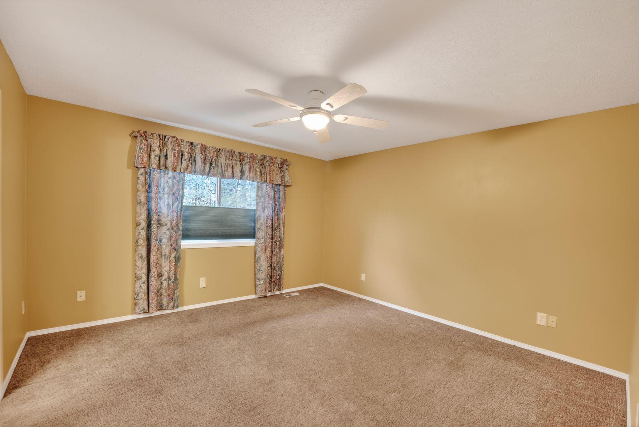 15920 N Glencrest Dr - Photo 19