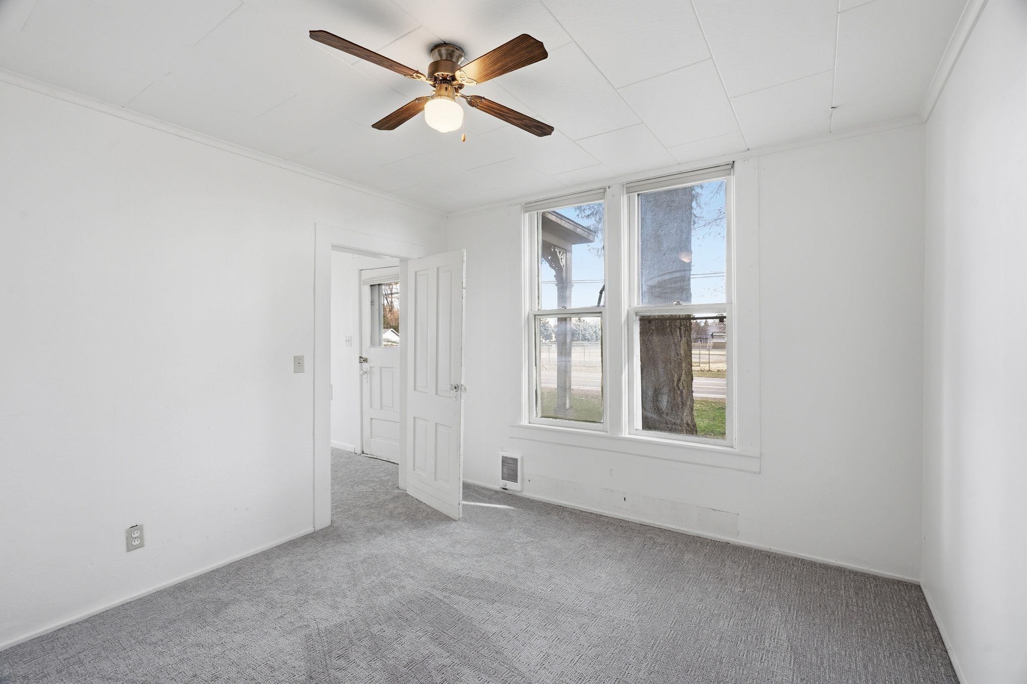 452 S LEFEVRE St - Photo 13