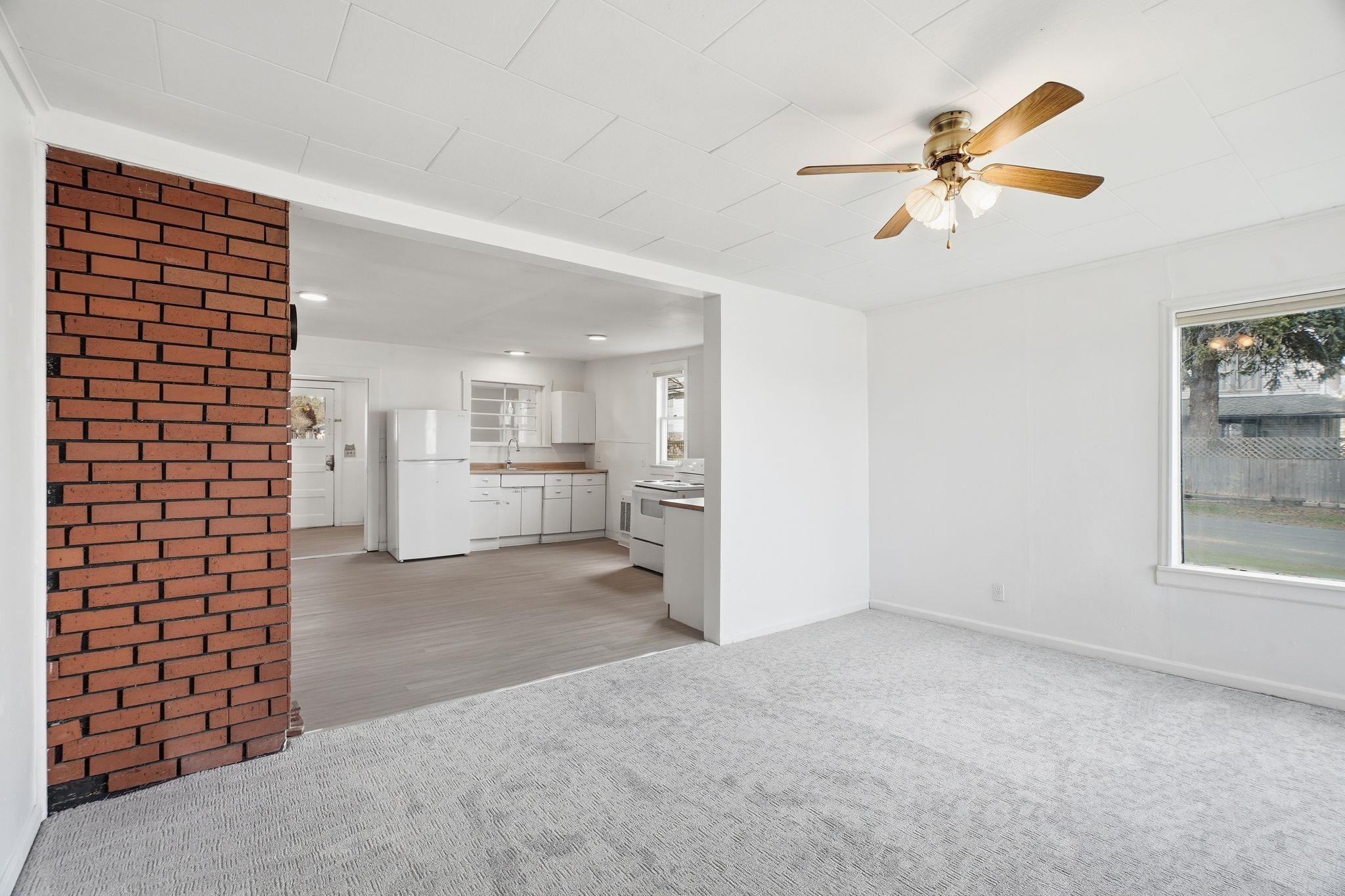 452 S LEFEVRE St - Photo 4