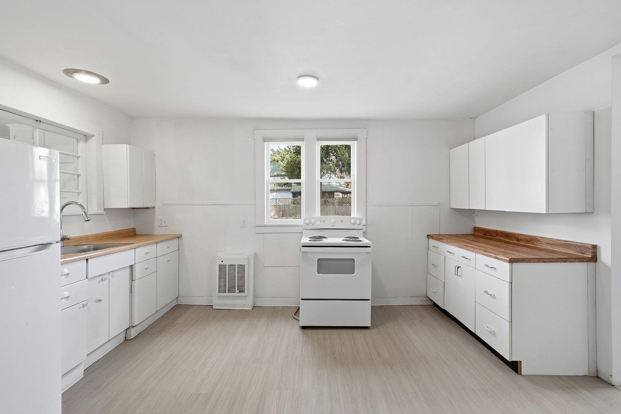 452 S LEFEVRE St - Photo 10