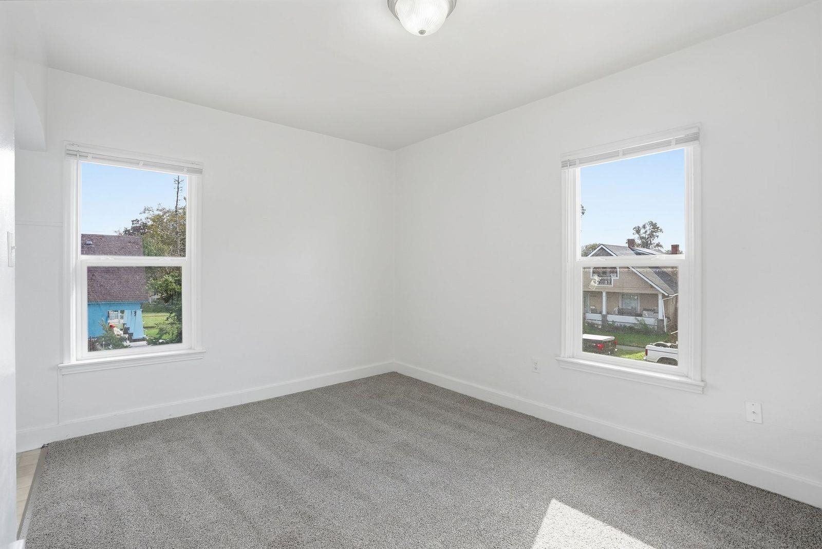 1704 N Ash St - Photo 6