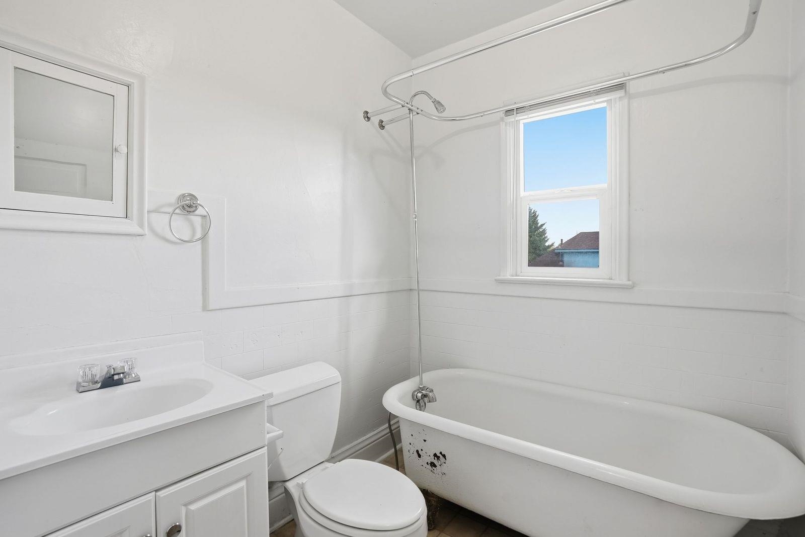 1704 N Ash St - Photo 7