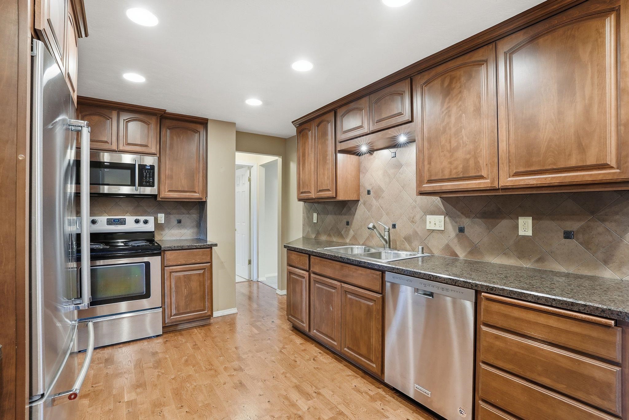 6612 N Elizabeth St - Photo 11