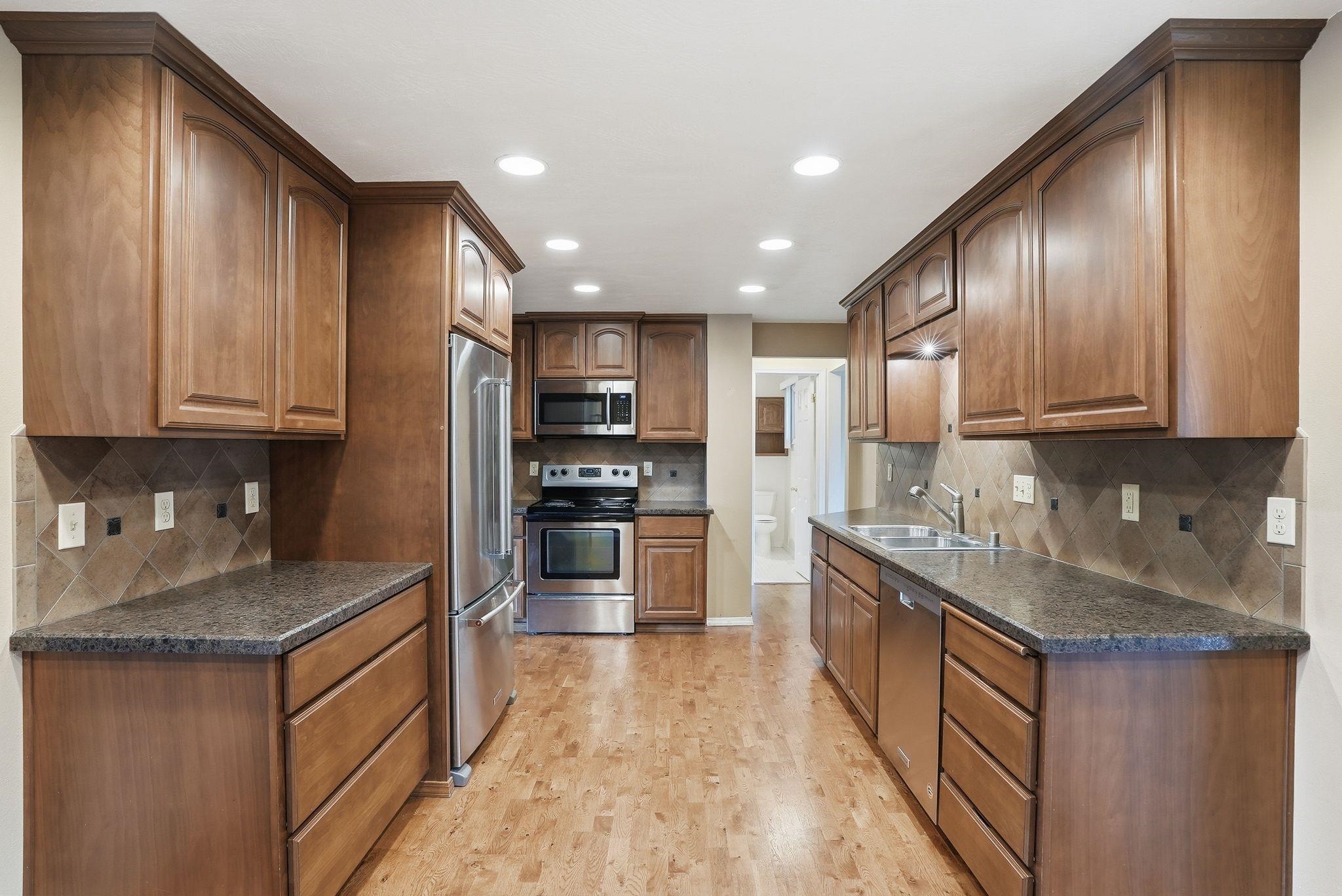 6612 N Elizabeth St - Photo 10