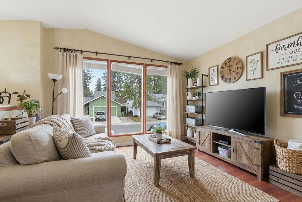 4020 E 34th Ave - Photo 6
