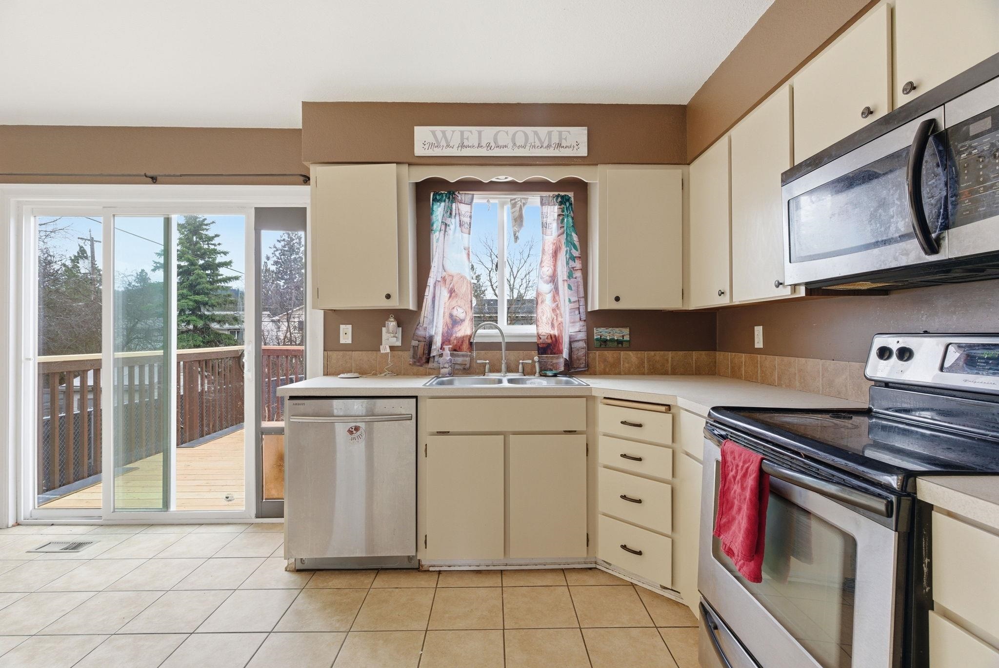 4020 E 34th Ave - Photo 9