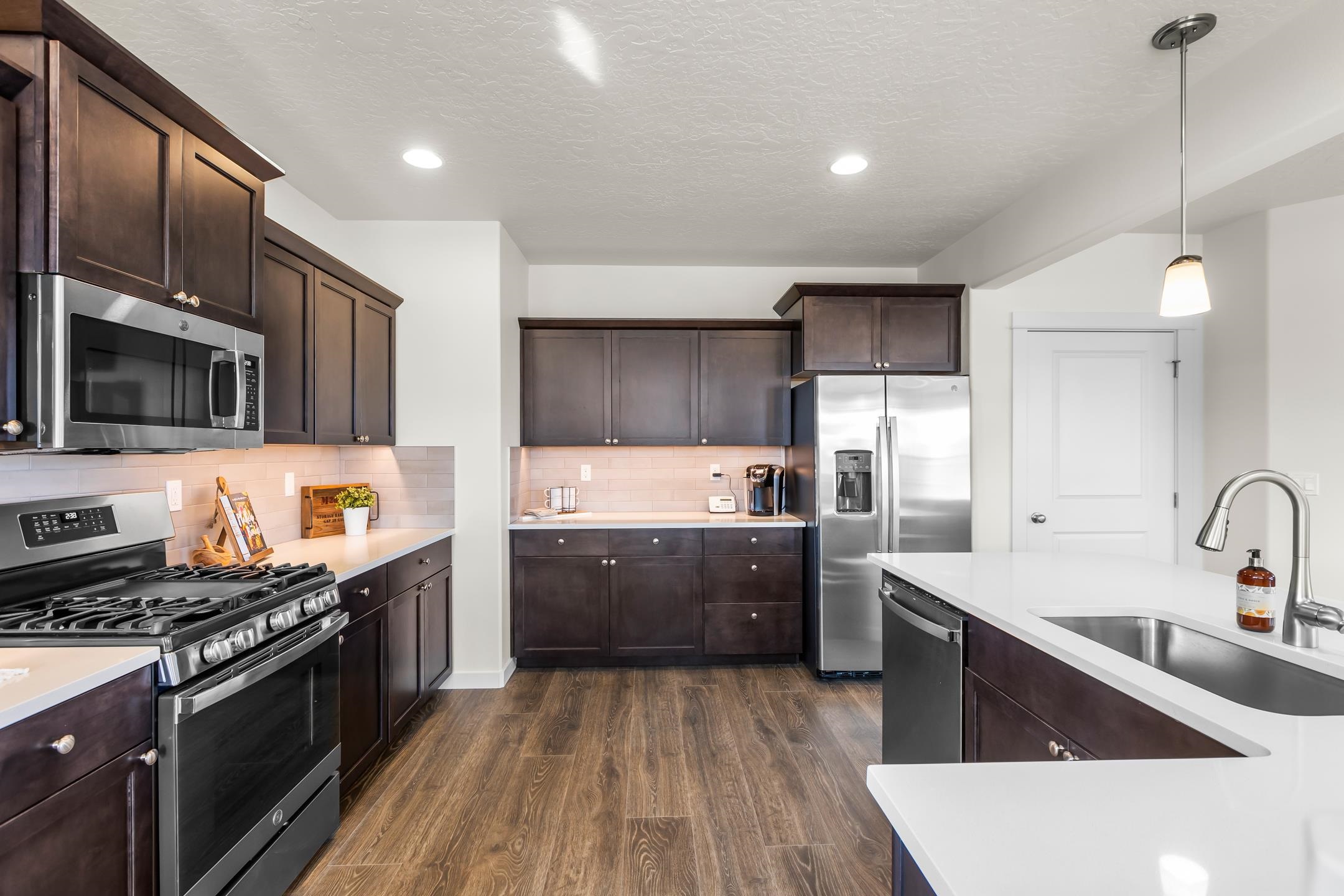 1487 W 67th Ave - Photo 6