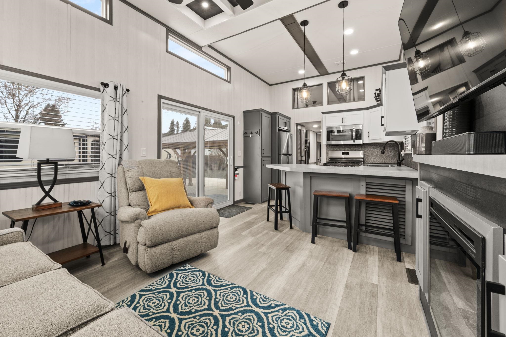 18816 W Pommier Rd - Photo 11