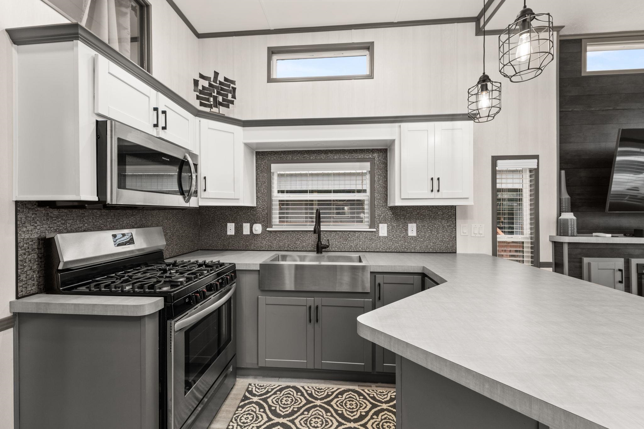 18816 W Pommier Rd - Photo 13
