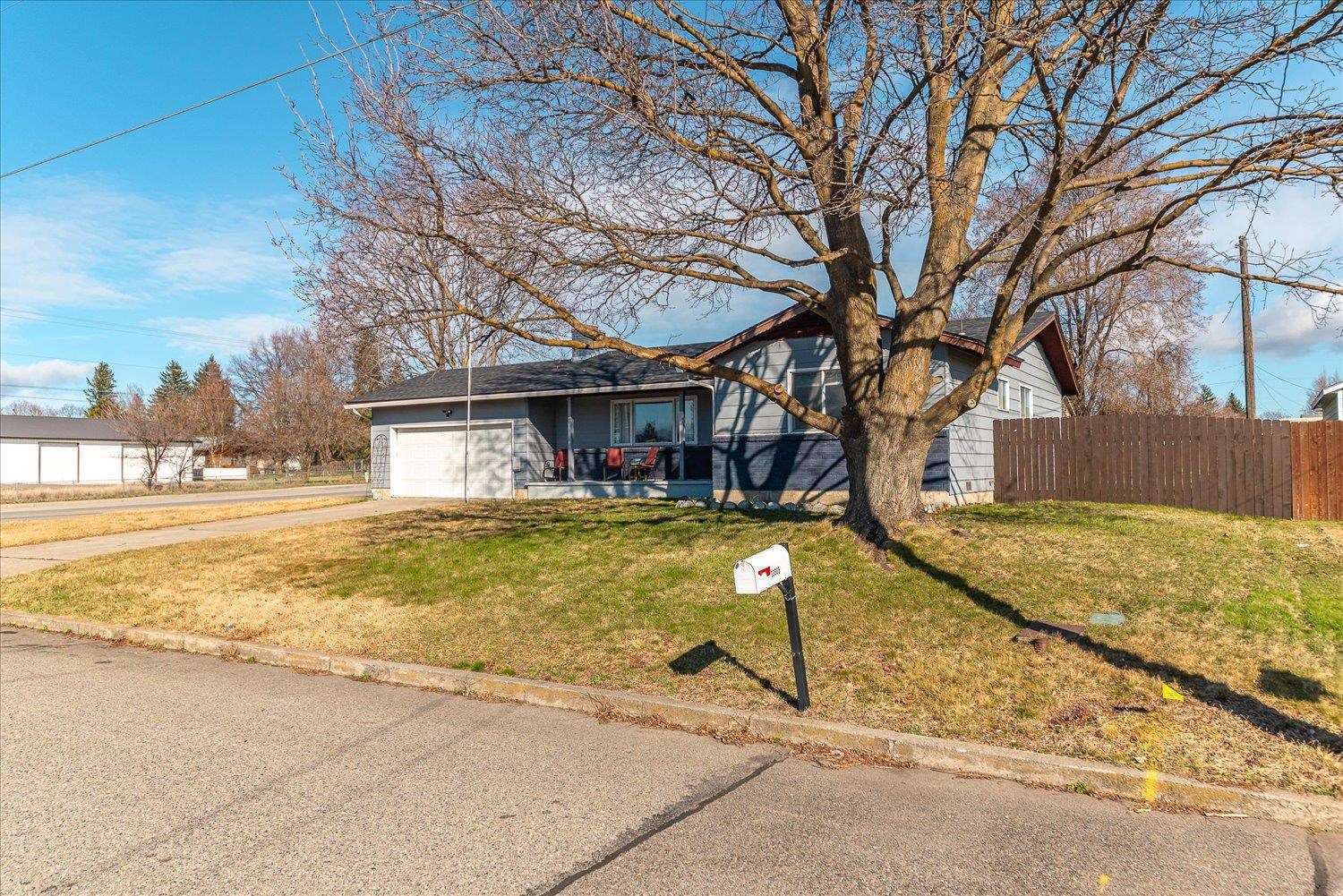 13905 E Mallon Ave - Photo 3