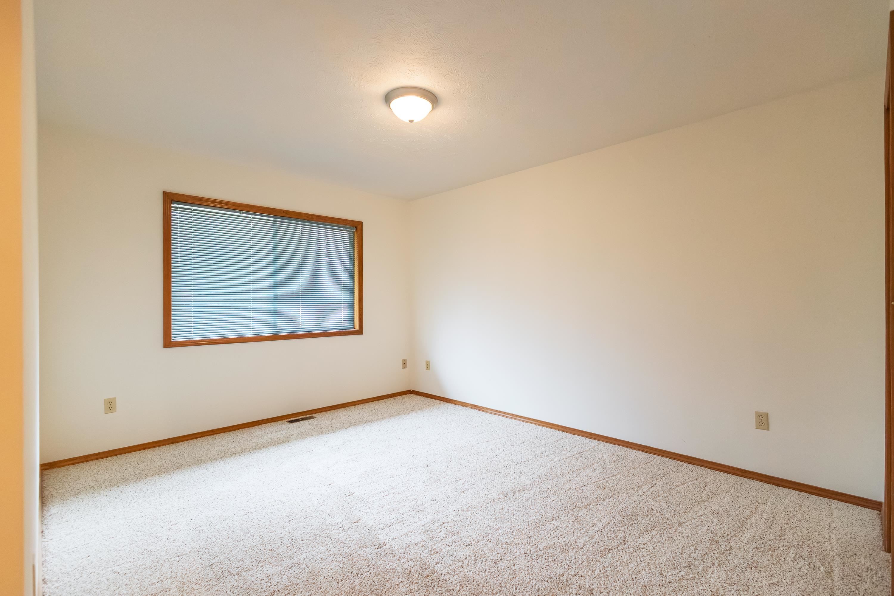 11316 E 34th Ave - Photo 10