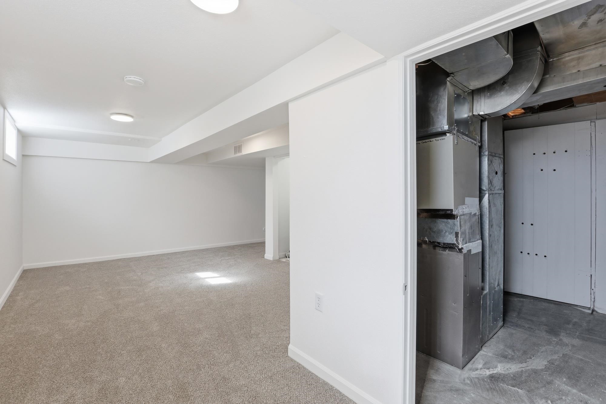 12609 E Main Ave - Photo 30