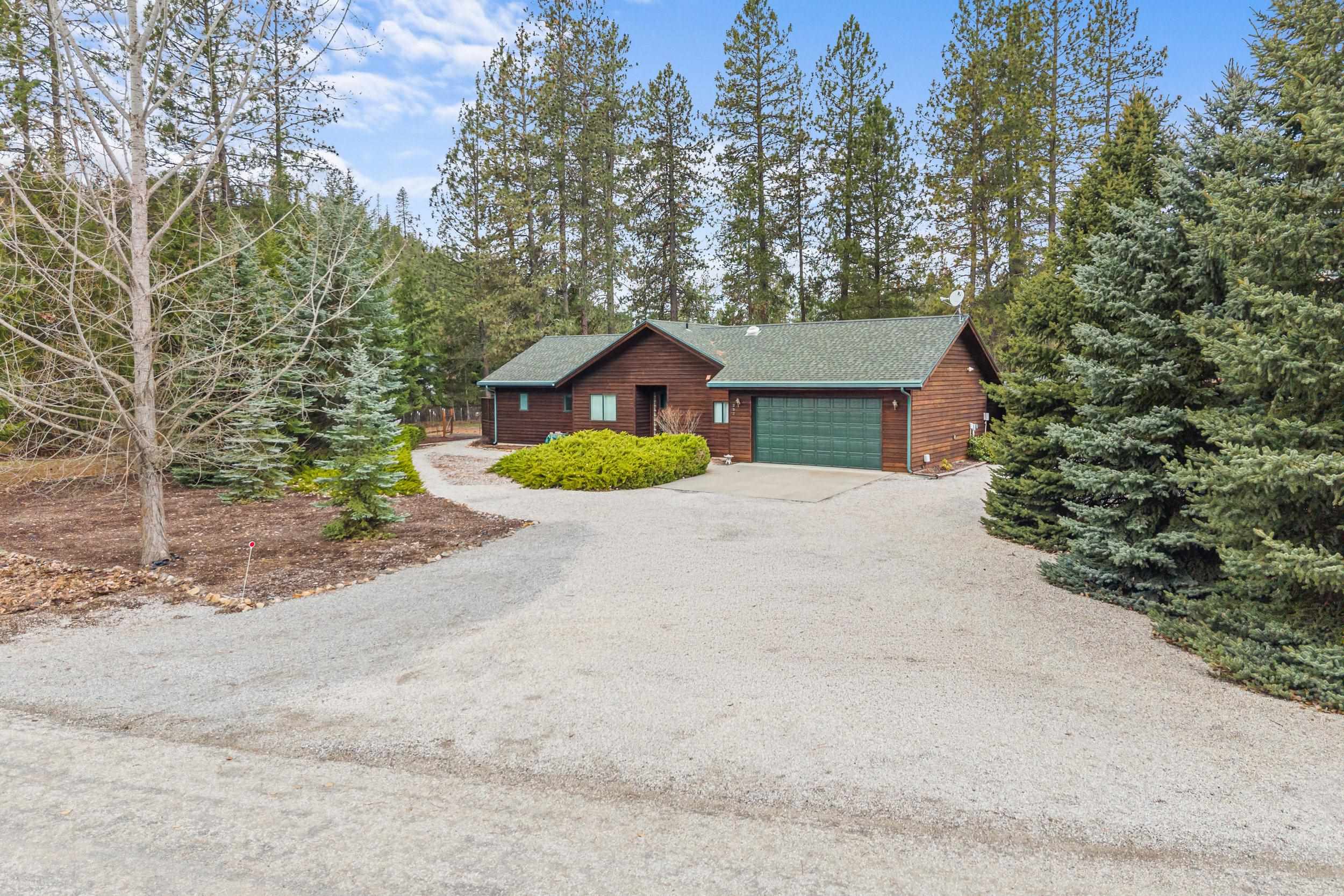 252 Eagle Dr - Photo 2