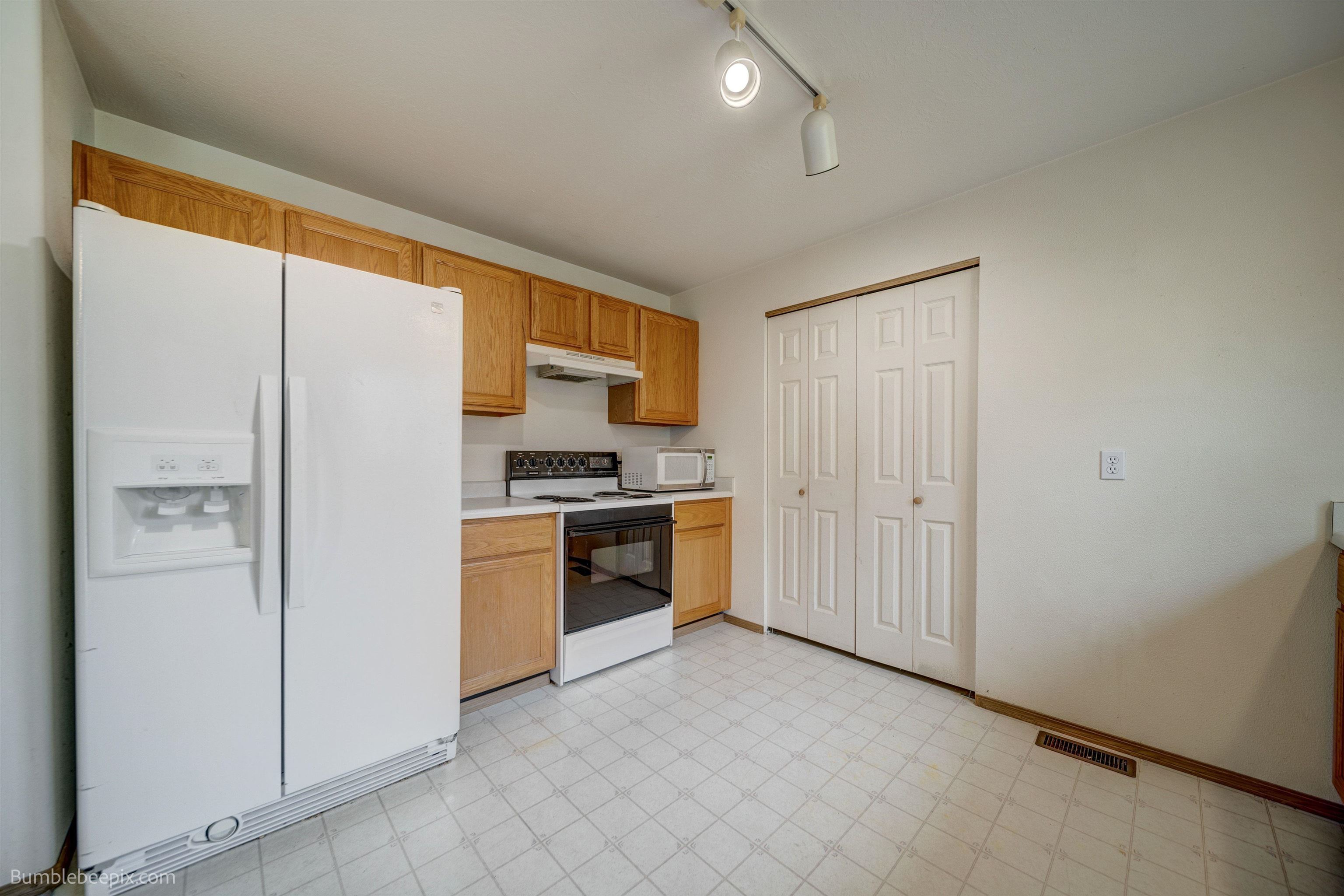 2925 N Glenbrook Ln - Photo 11