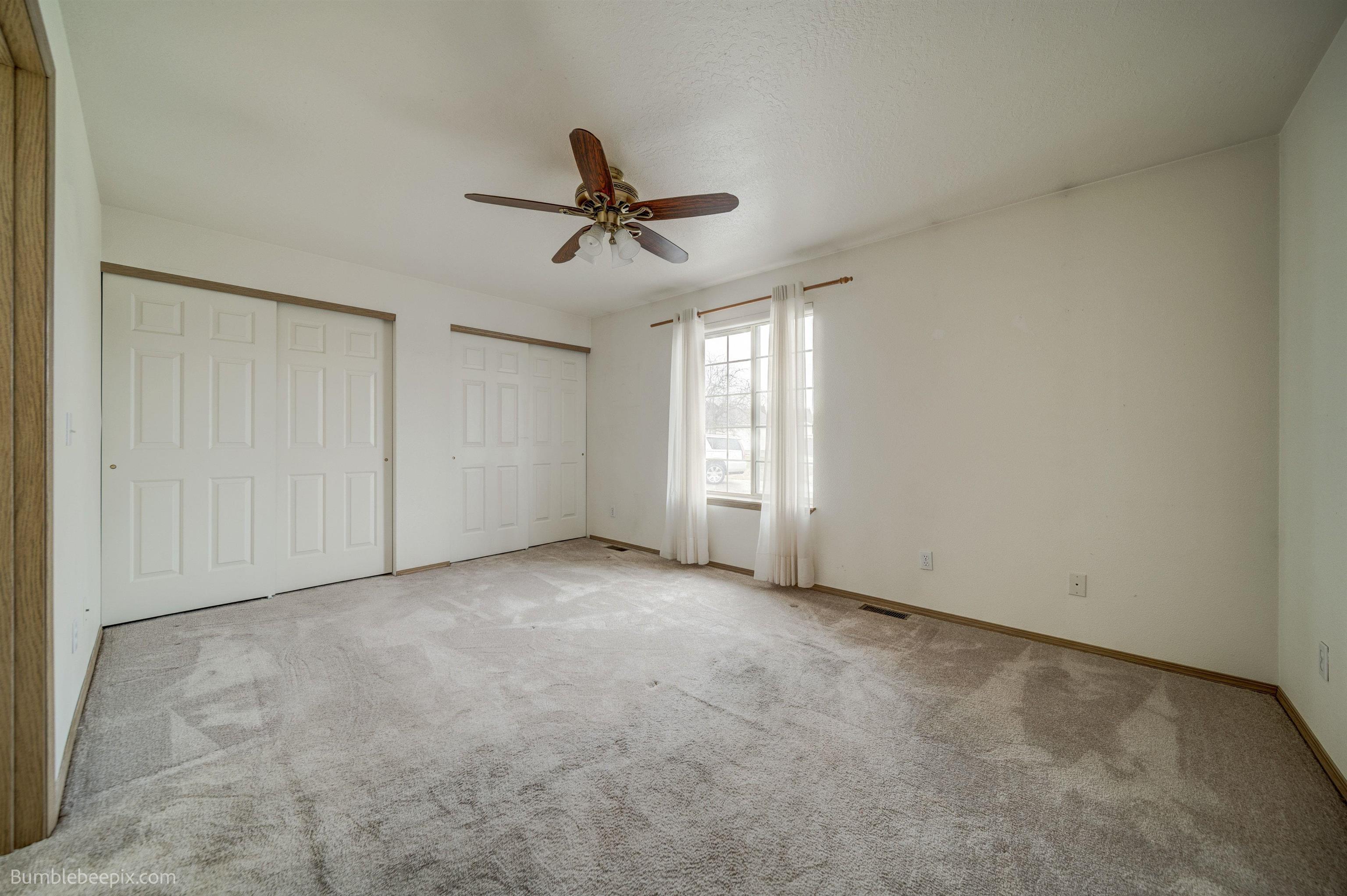 2925 N Glenbrook Ln - Photo 15
