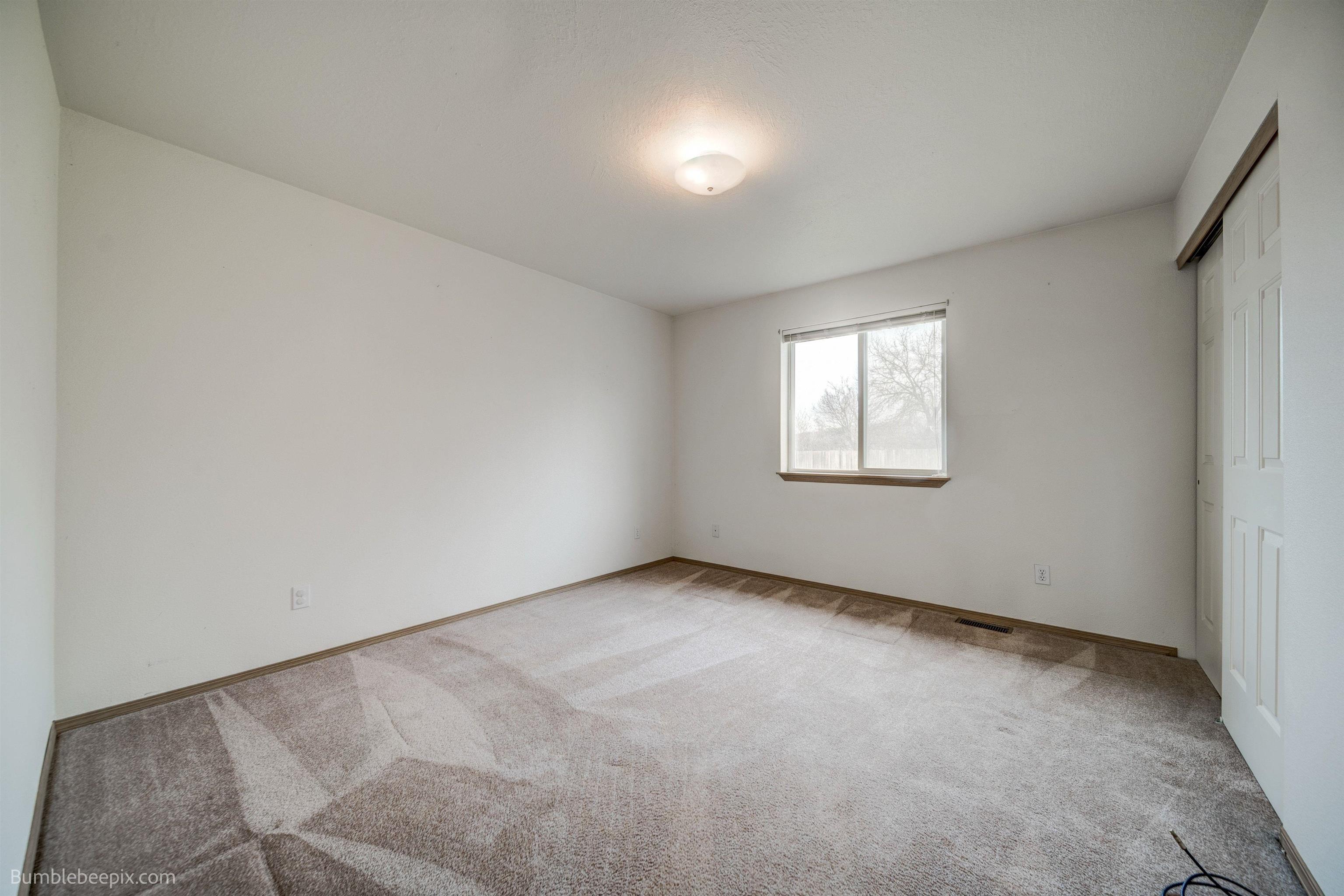 2925 N Glenbrook Ln - Photo 17