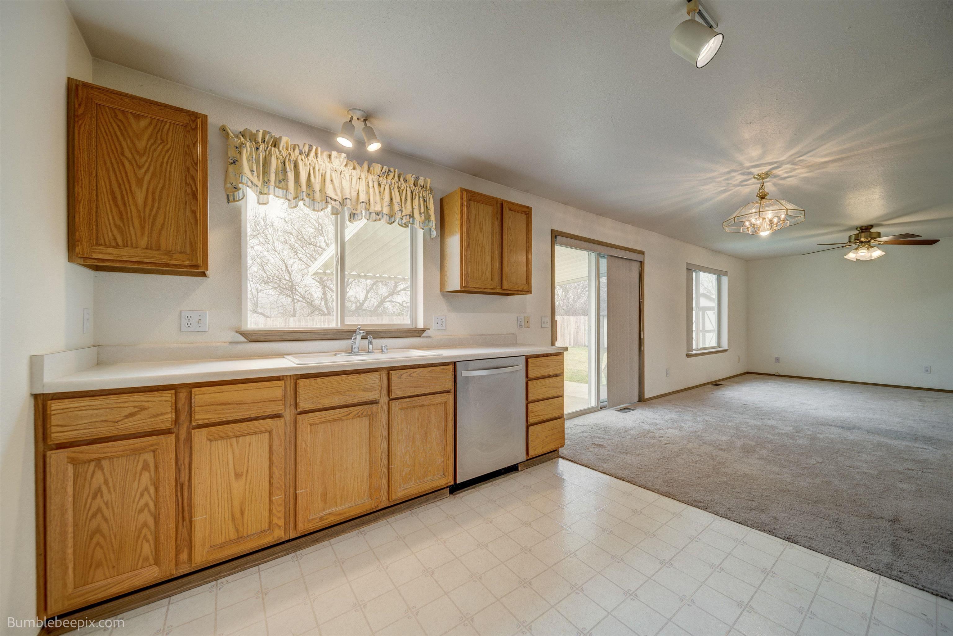 2925 N Glenbrook Ln - Photo 9