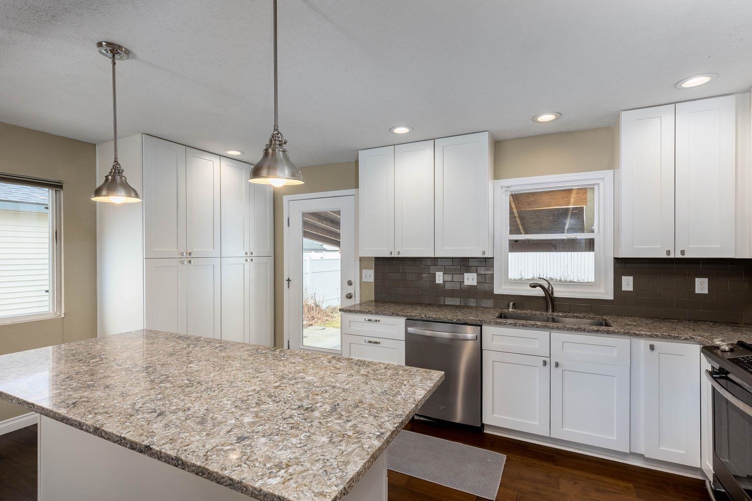 4710 W Princeton Pl - Photo 9