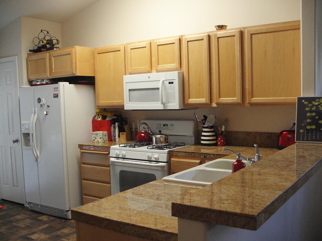 9412 N Oak St - Photo 4