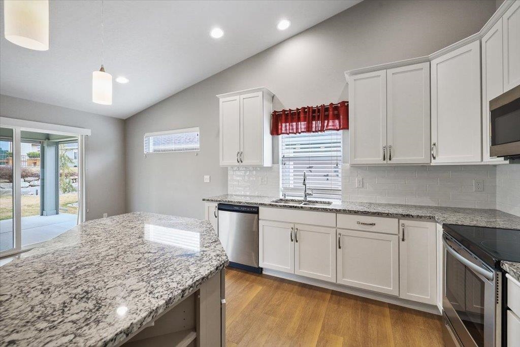 22511 E PENROSE Ln - Photo 11