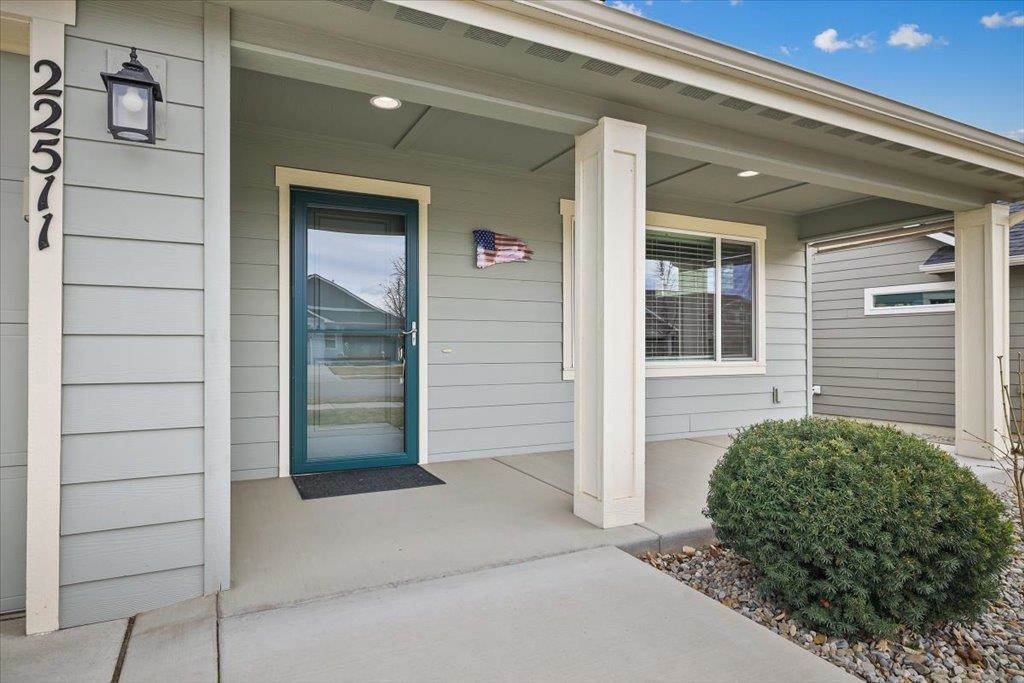 22511 E PENROSE Ln - Photo 3