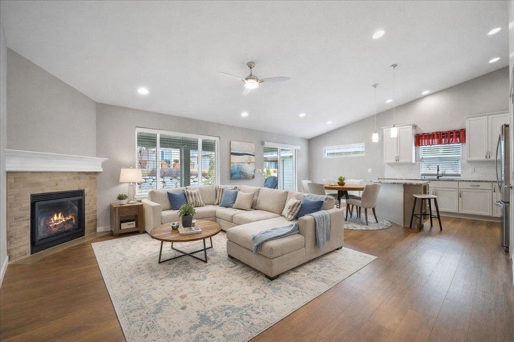 22511 E PENROSE Ln - Photo 6