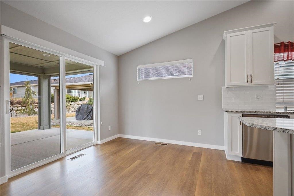 22511 E PENROSE Ln - Photo 9