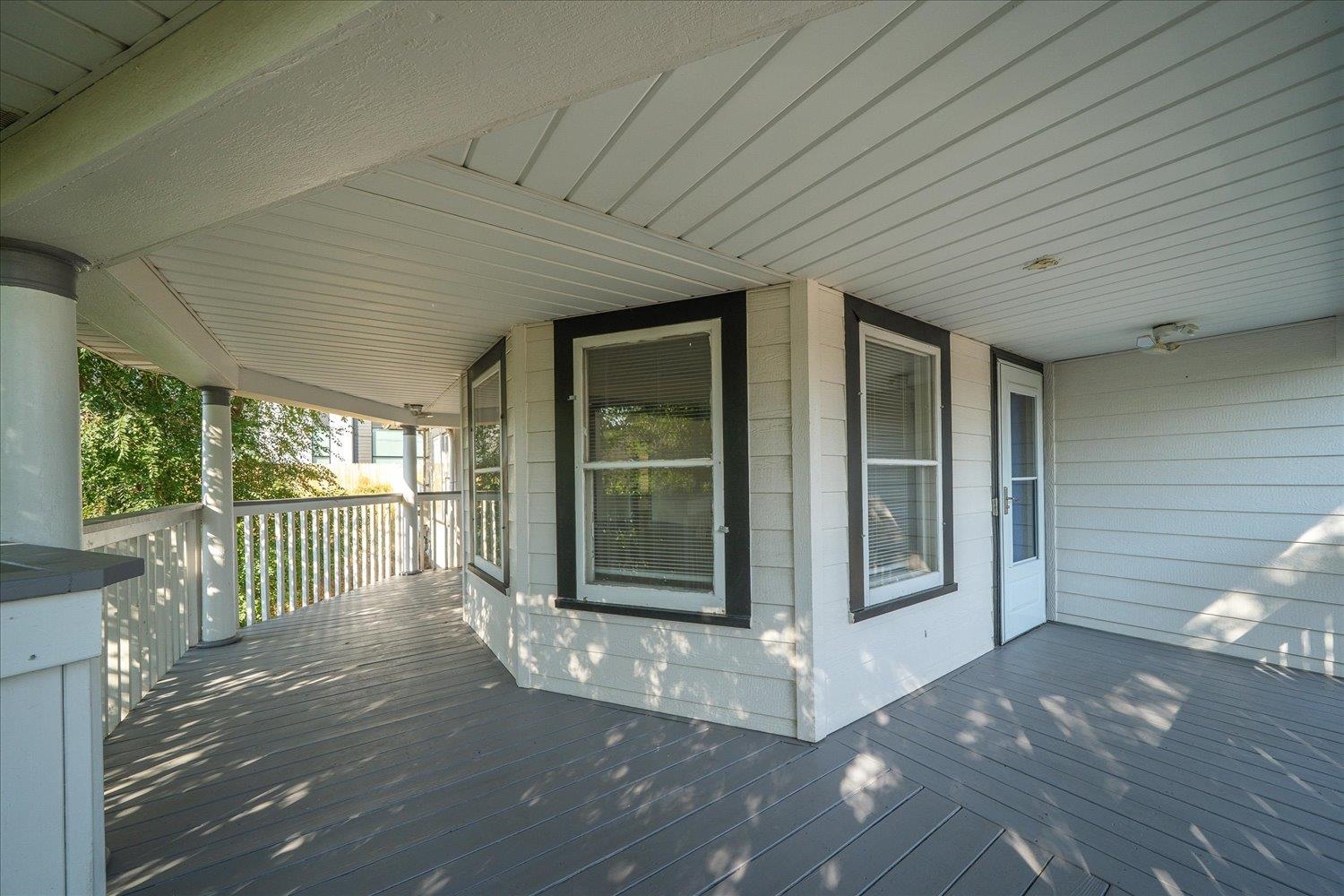 2907 E Jackson Ave - Photo 3