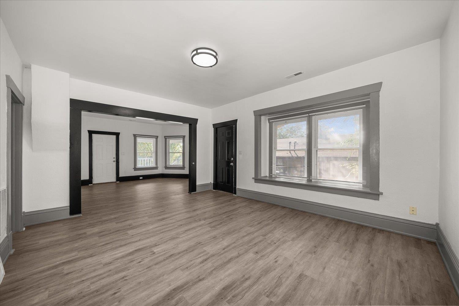 2907 E Jackson Ave - Photo 5