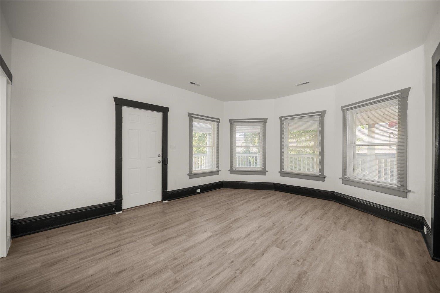 2907 E Jackson Ave - Photo 7
