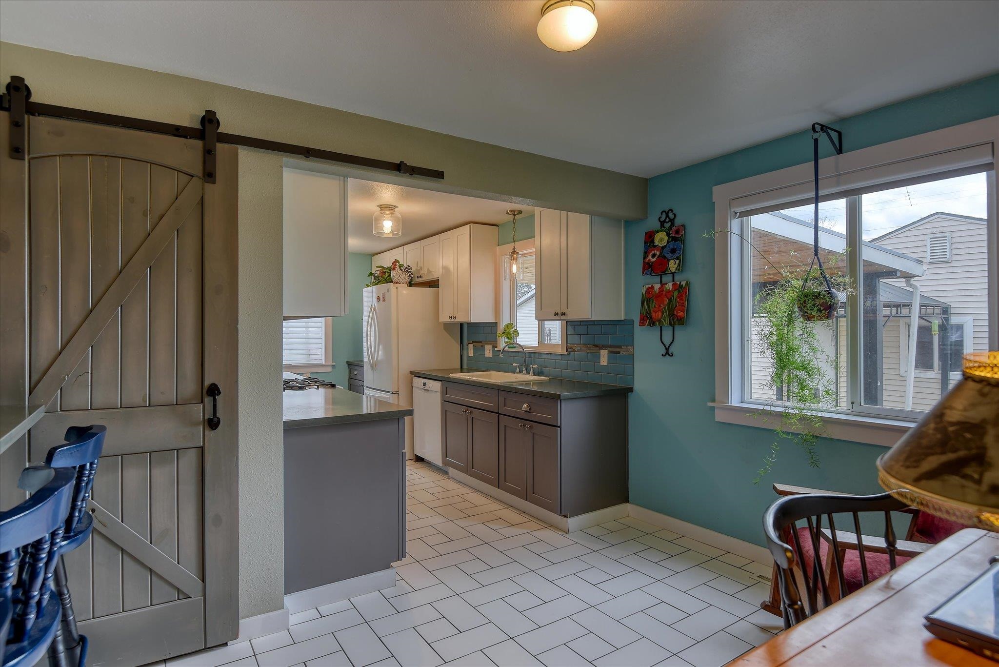 4203 N Martin St - Photo 8