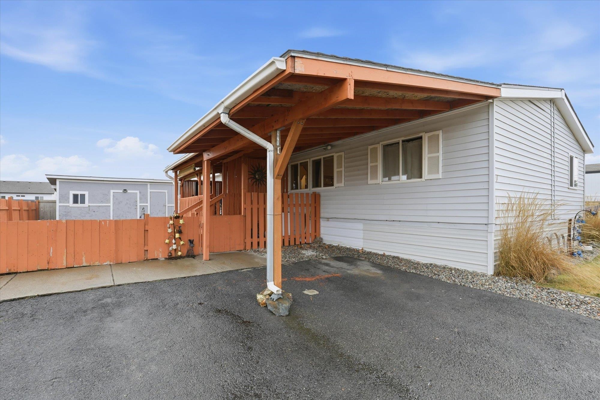 10510 W Richland Rd - Photo 3