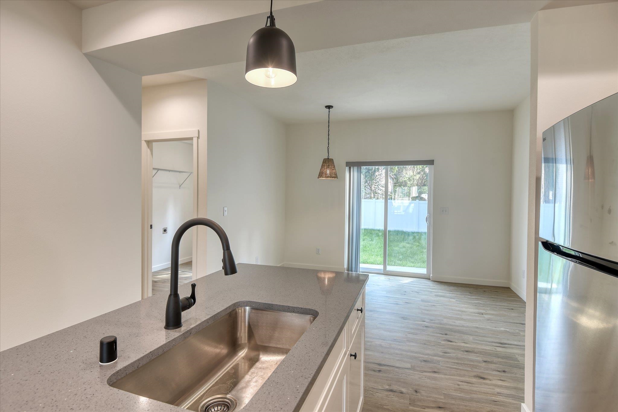 2324 E 7th Ave - Photo 12