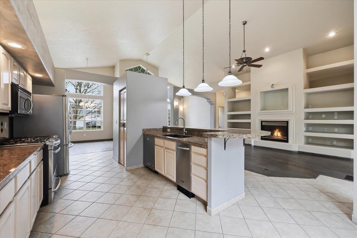 16102 E Renz Dr - Photo 17
