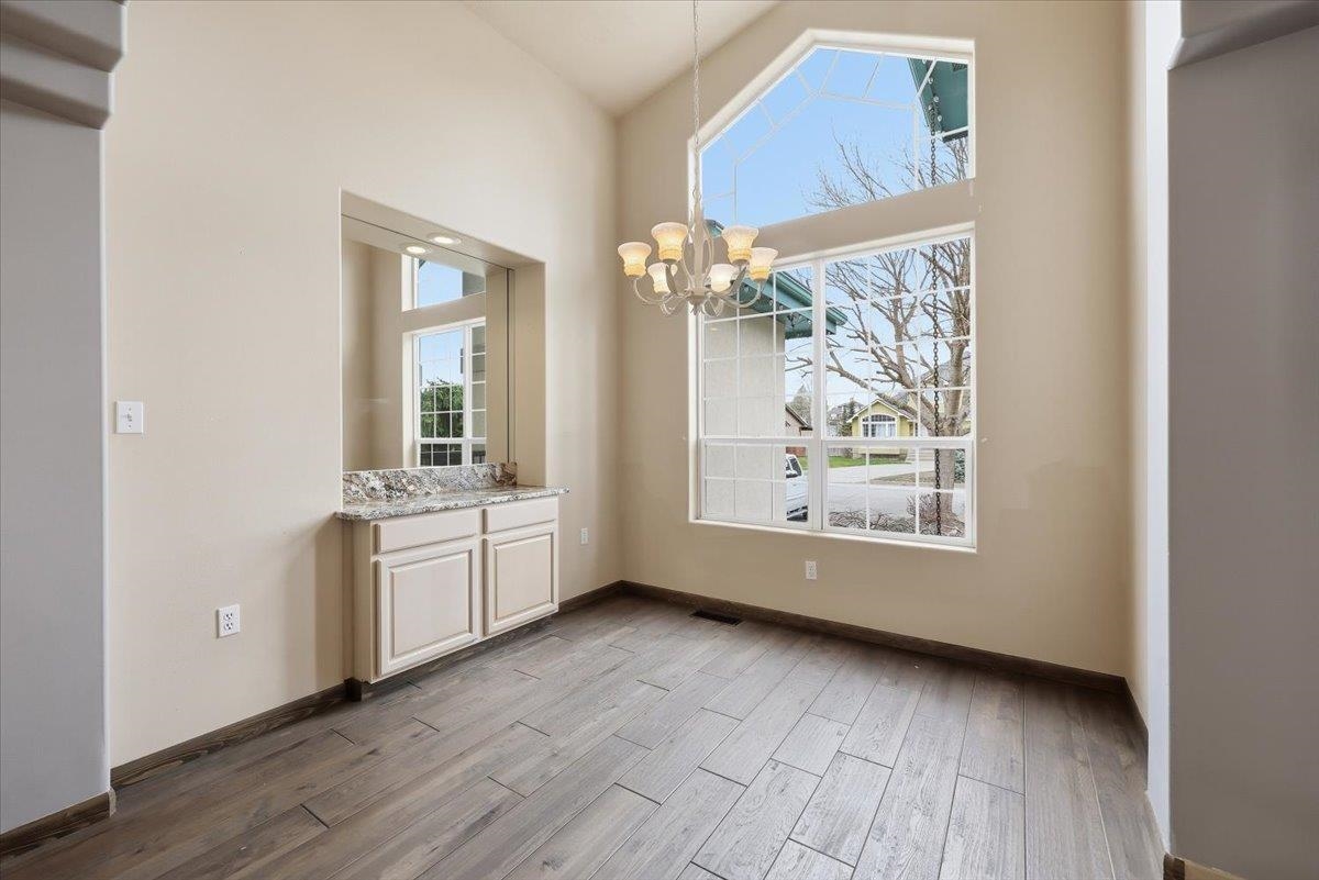 16102 E Renz Dr - Photo 8