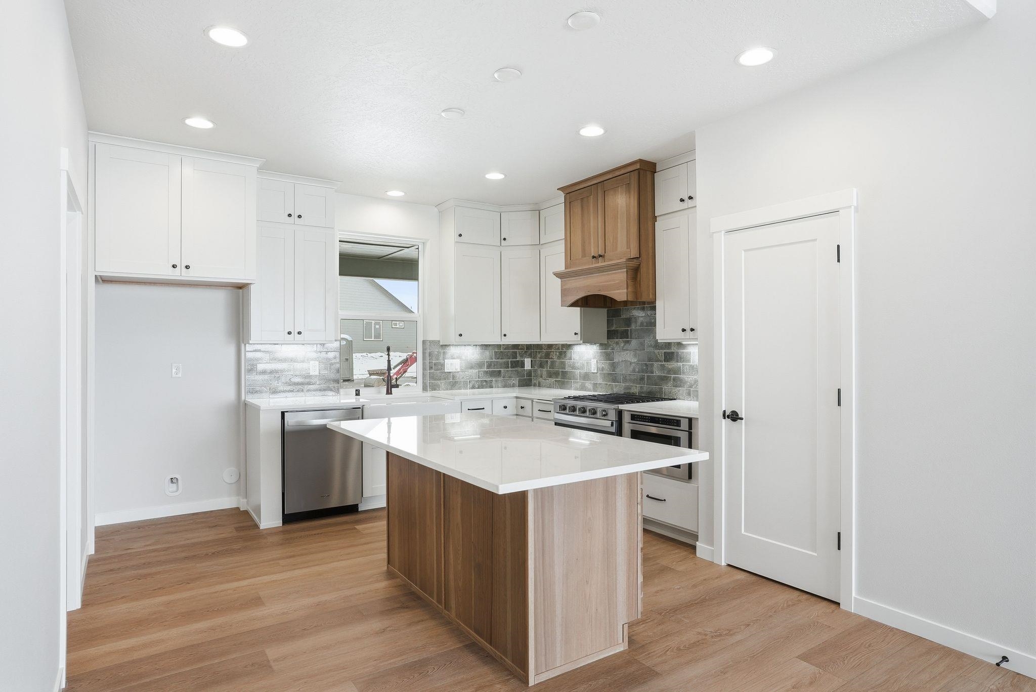 2635 N Rydal Ln - Photo 17