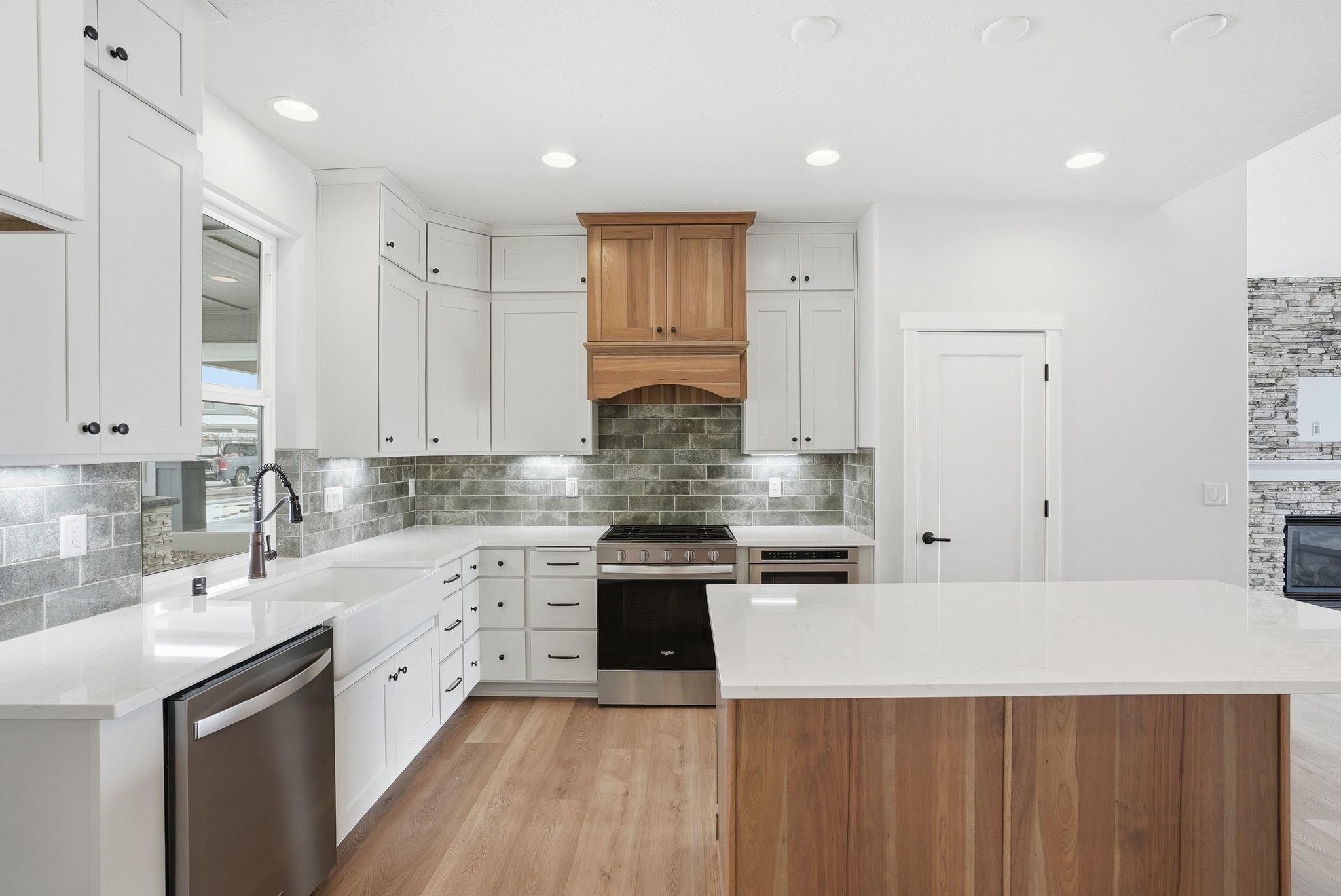 2635 N Rydal Ln - Photo 19