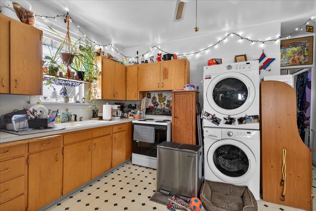 5623 N Regal St - Photo 9