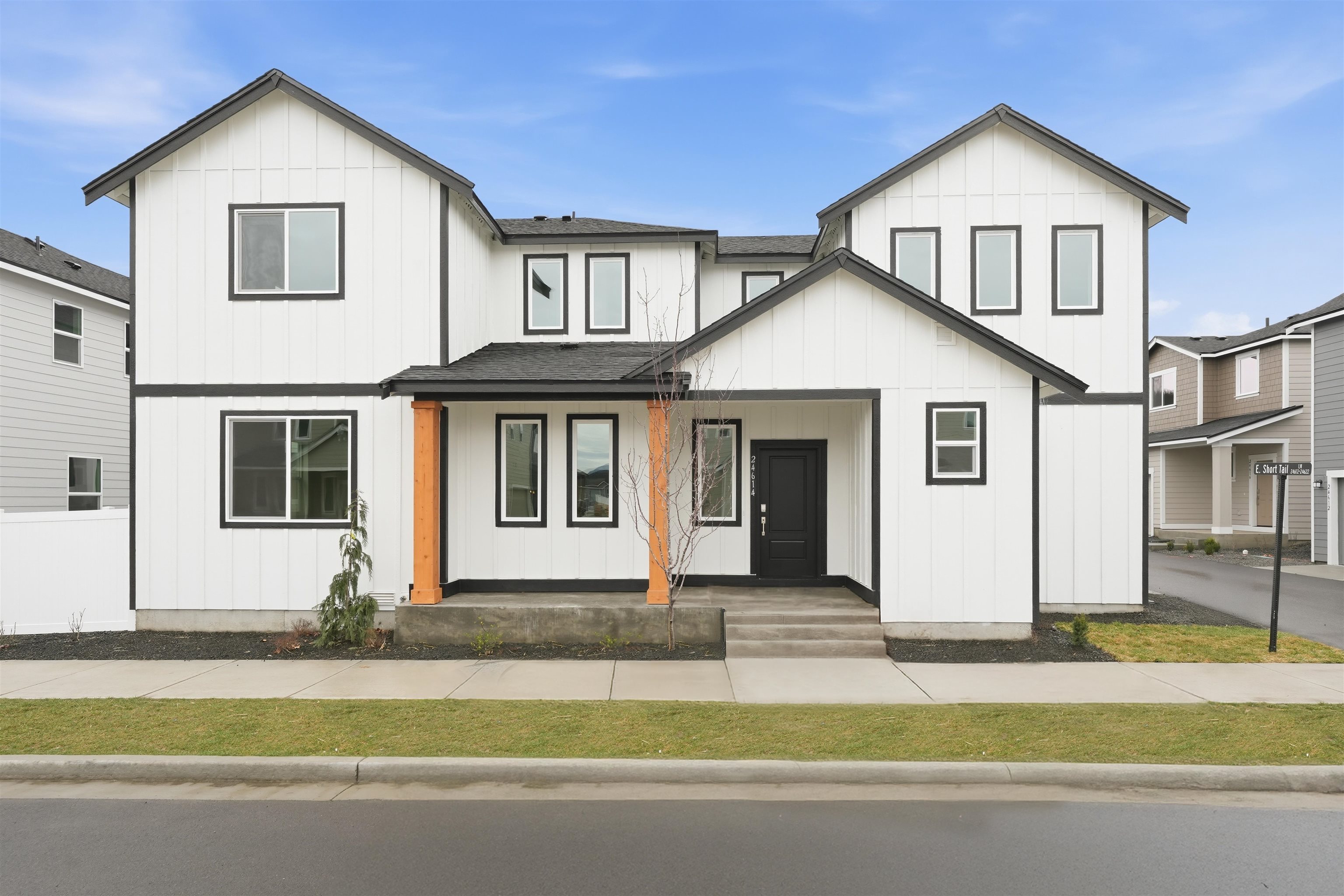 24614 E Short Tail Ln - Photo 1