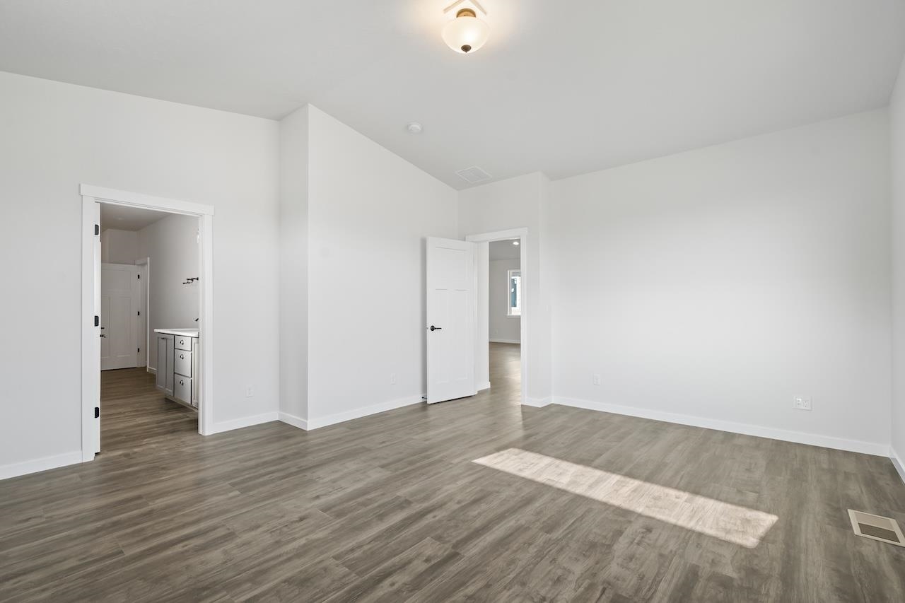 12237 N VALENCIA Ave - Photo 15