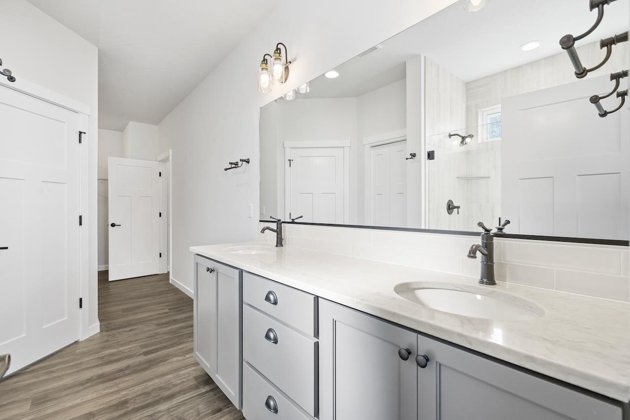 12237 N VALENCIA Ave - Photo 16
