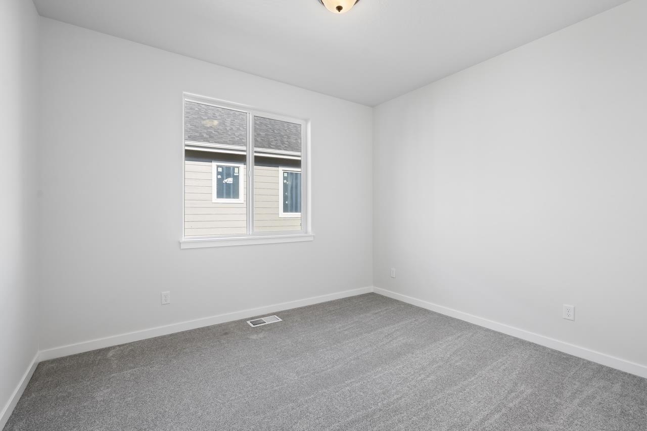 12237 N VALENCIA Ave - Photo 20