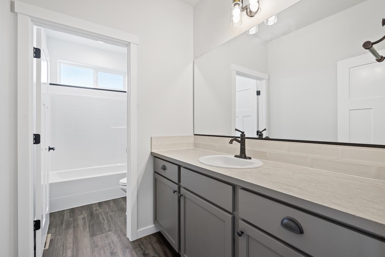 12237 N VALENCIA Ave - Photo 23