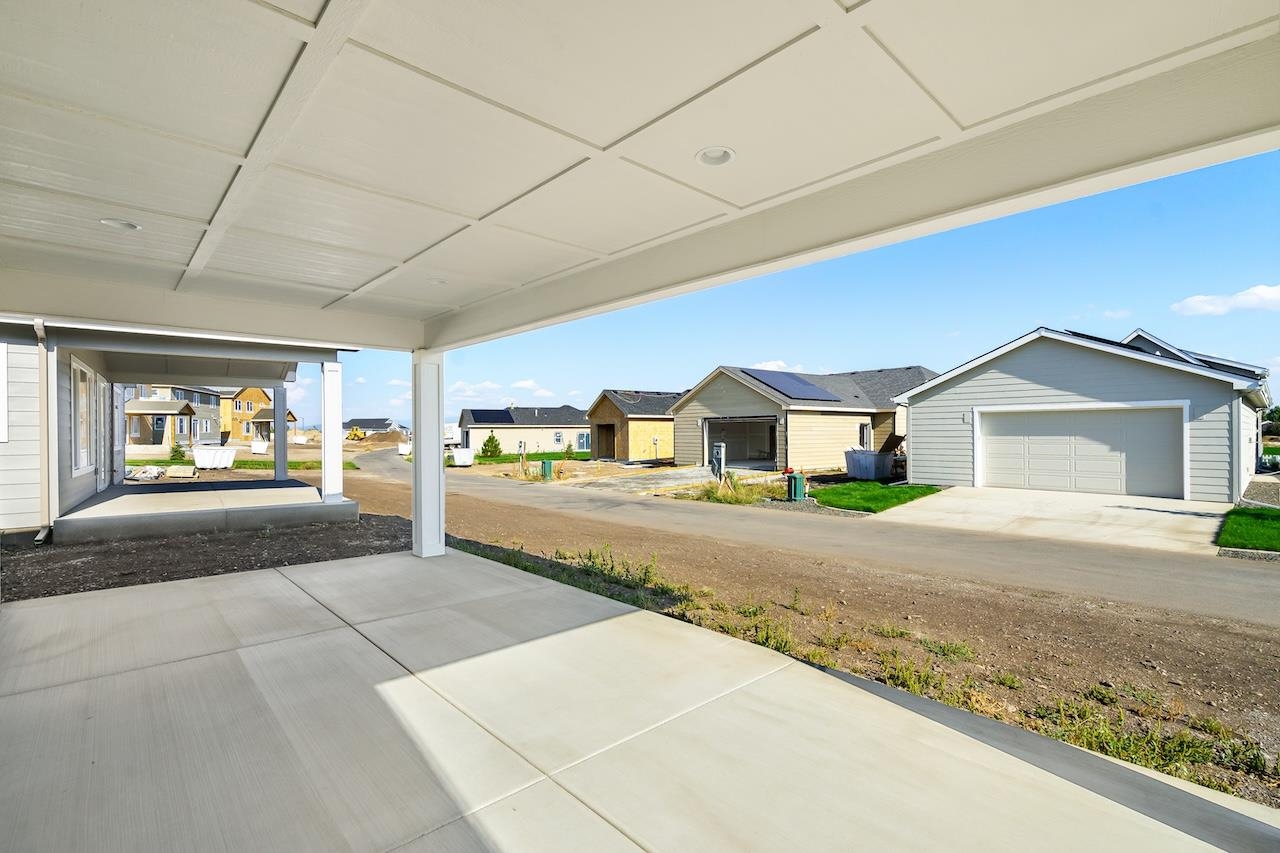 12237 N VALENCIA Ave - Photo 25