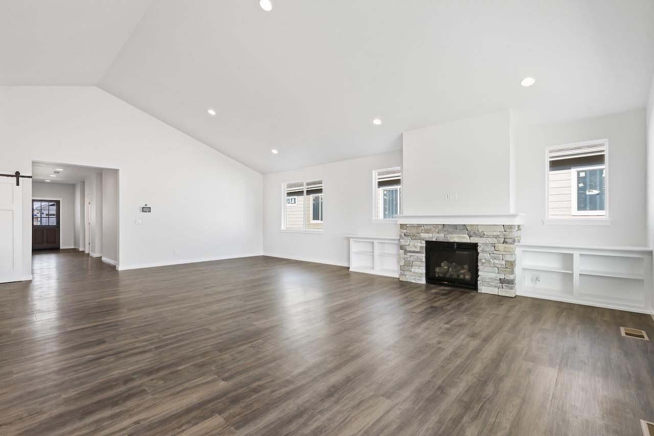 12237 N VALENCIA Ave - Photo 8