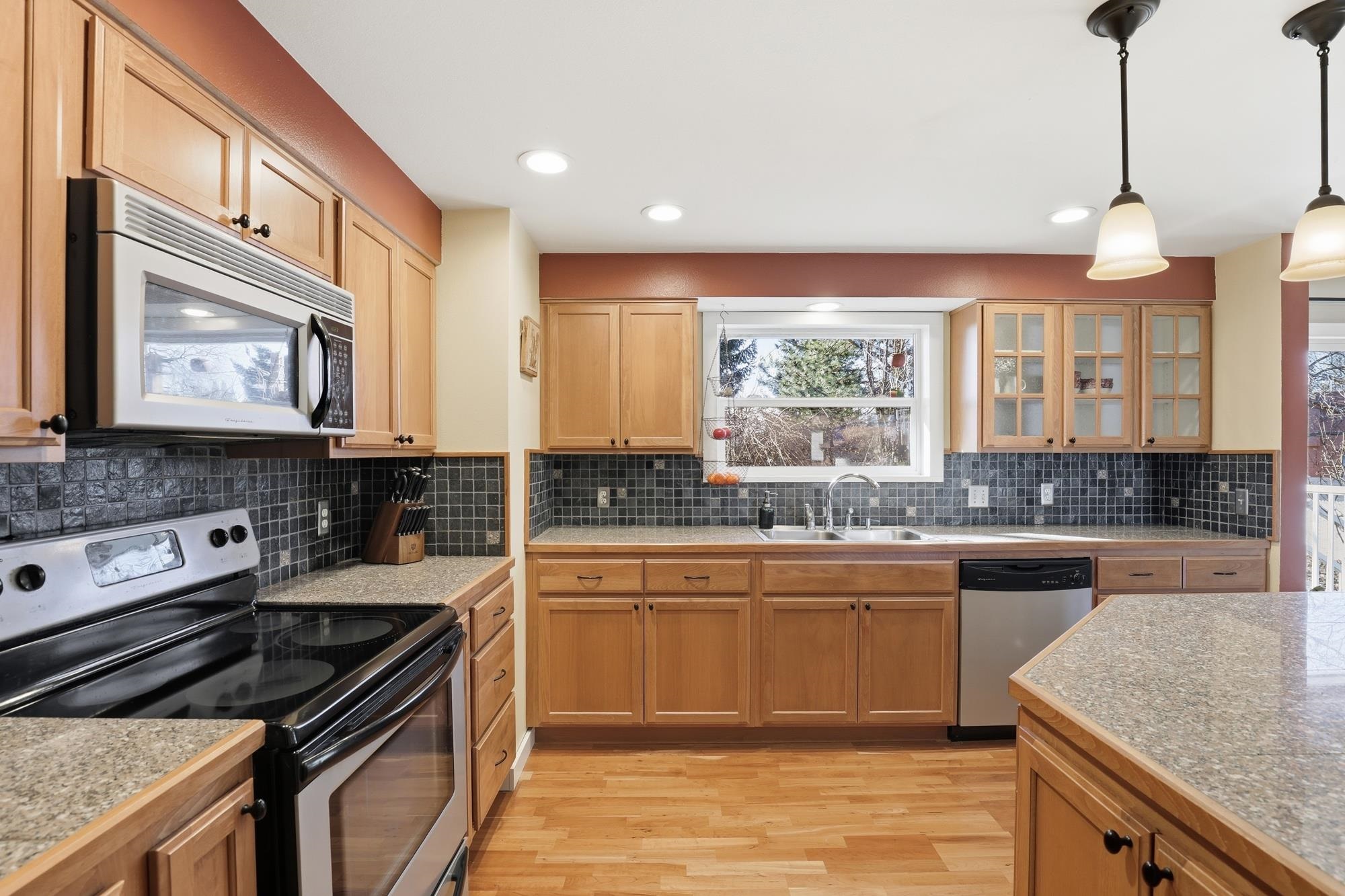 2306 E 49th Ave - Photo 12