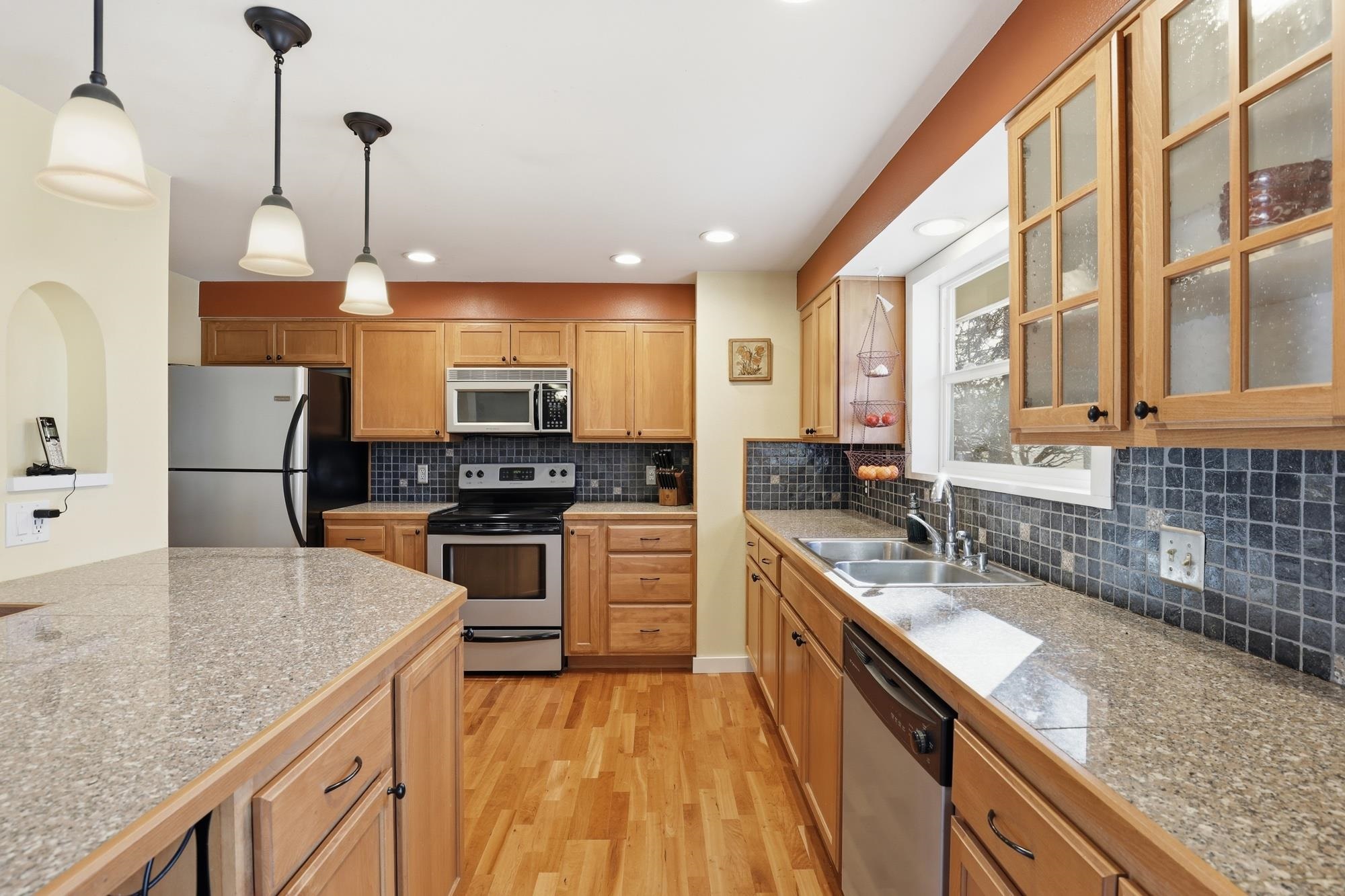 2306 E 49th Ave - Photo 10