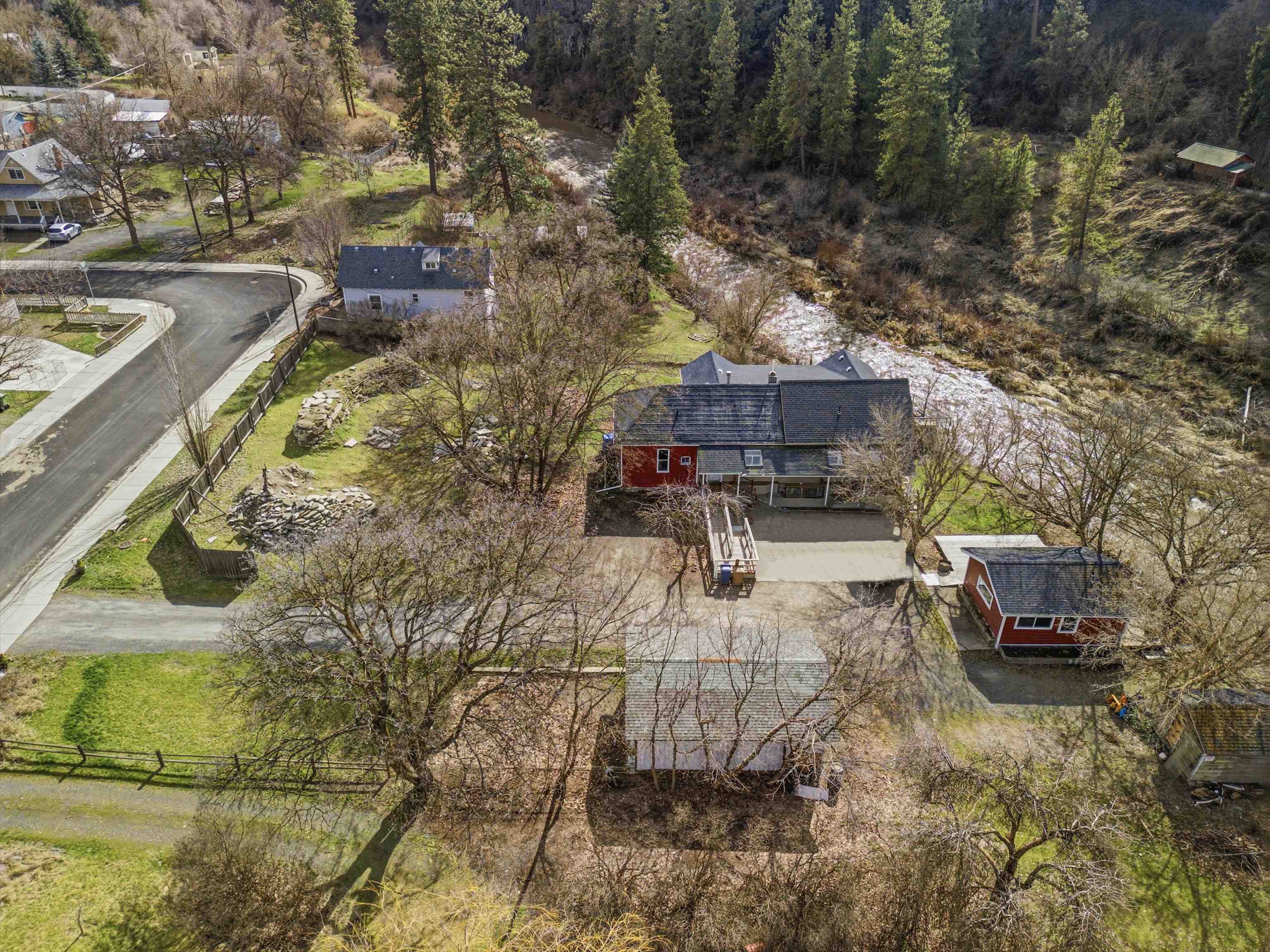 2310 W 12th Ave - Photo 3