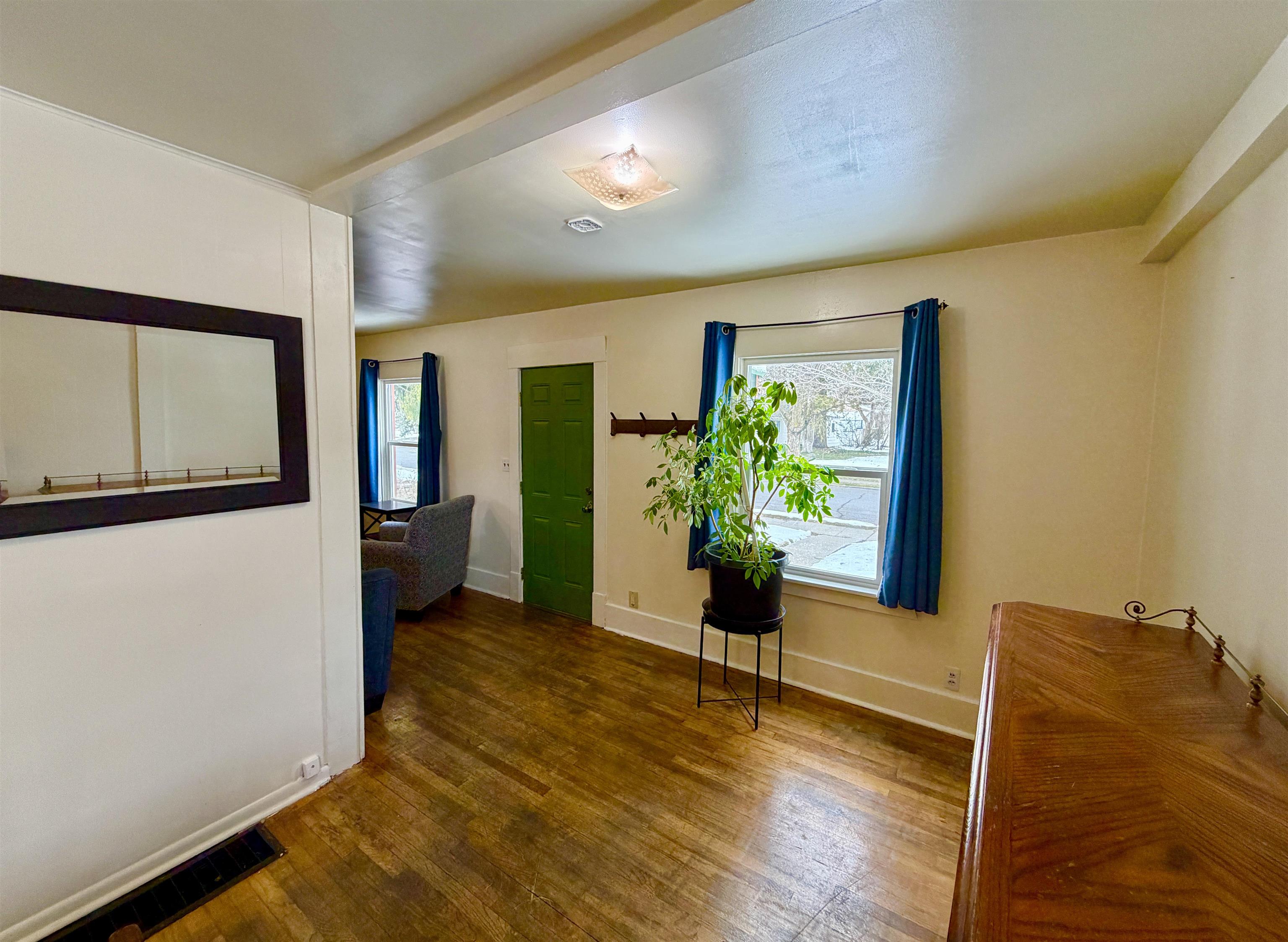 804 E 38th Ave - Photo 15