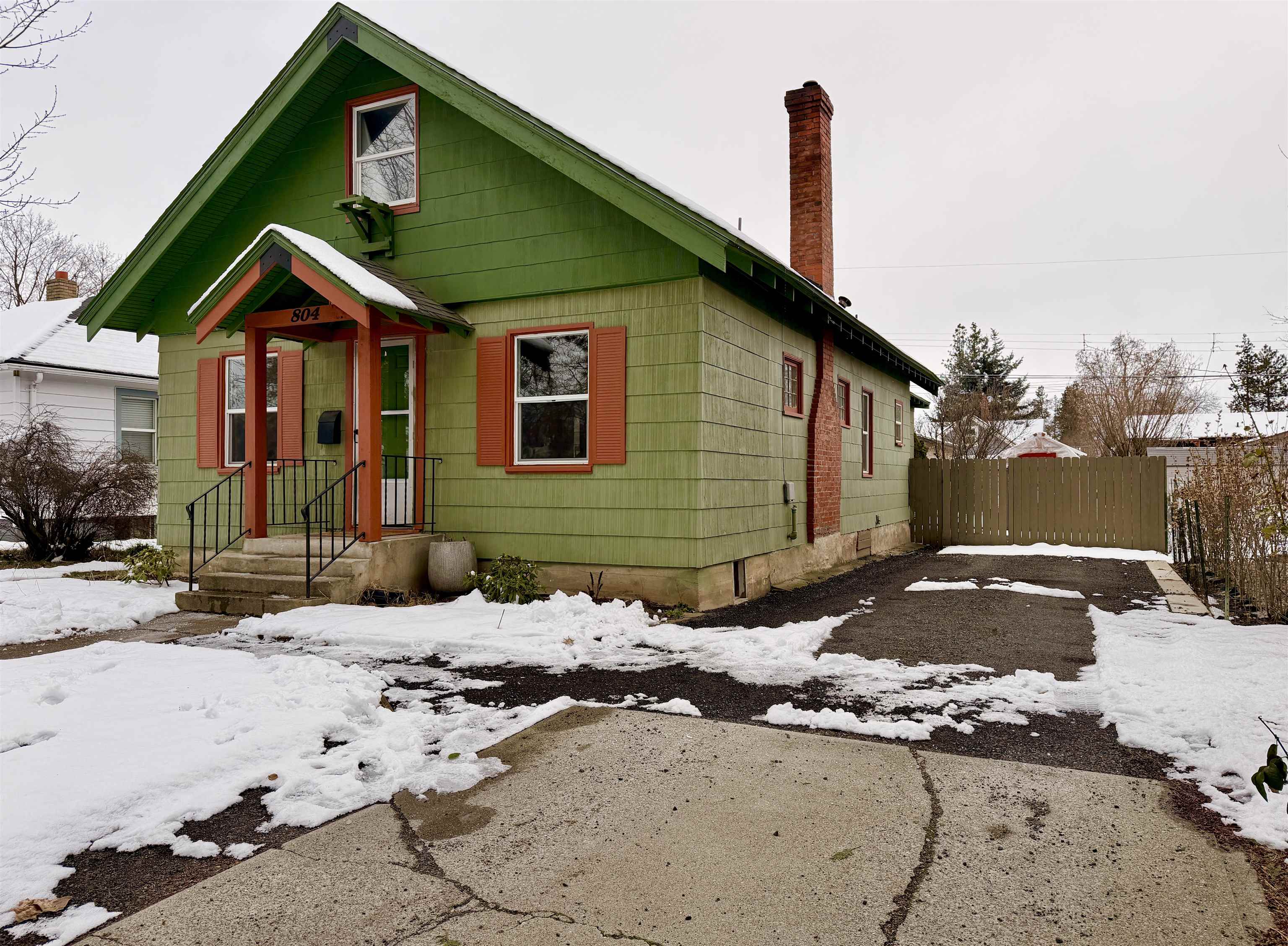 804 E 38th Ave - Photo 3